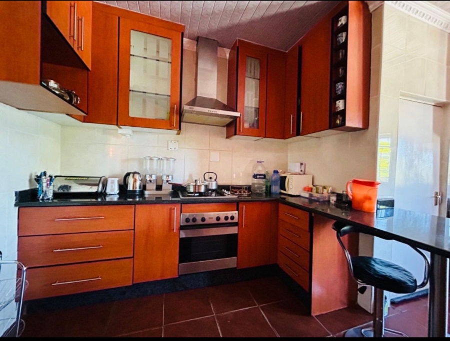 5 Bedroom Property for Sale in Beacon Bay Eastern Cape